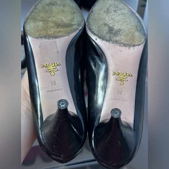 Prada Women's Black Patent Leather Heels - Picture 9 of 13